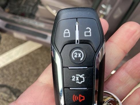 Used 2016 Lincoln MKX Black Label w/ Technology Package image 21