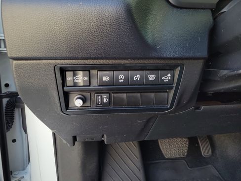 Used 2024 Toyota Tundra SR5 w/ SR5 Convenience Package image 11