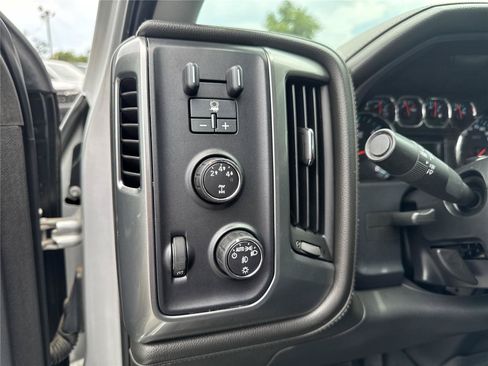 Used 2015 Chevrolet Silverado 2500 LTZ AWD/4WD image 21
