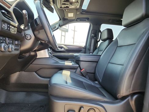 Used 2023 Chevrolet Tahoe Z71 w/ Luxury Package AWD/4WD image 15
