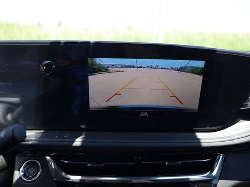 New 2026 Buick Envista Sport Touring FWD image 18