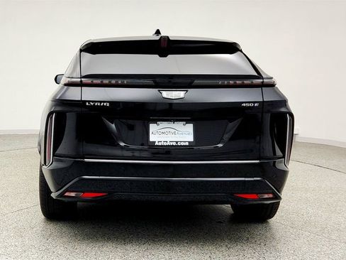 Used 2024 Cadillac Lyriq Luxury RWD image 6