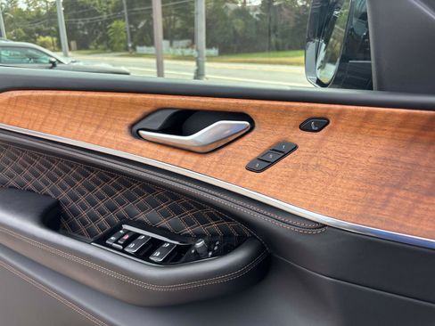 Used 2023 Jeep Grand Cherokee L Summit image 17