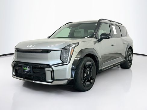 Used 2024 Kia EV9 GT-Line AWD/4WD image 3