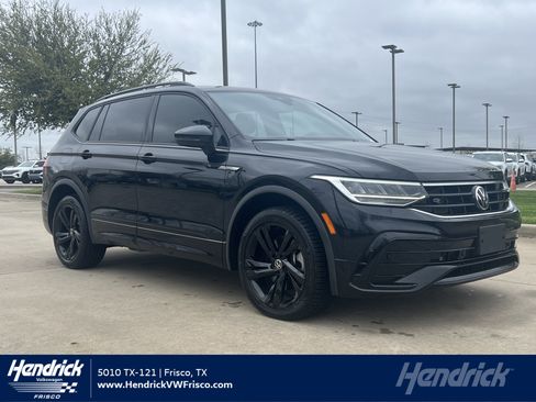 Certified 2023 Volkswagen Tiguan SE R-Line image 1