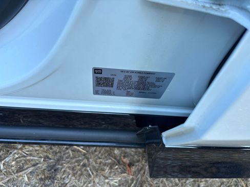 Used 2025 Buick Envista Sport Touring image 29