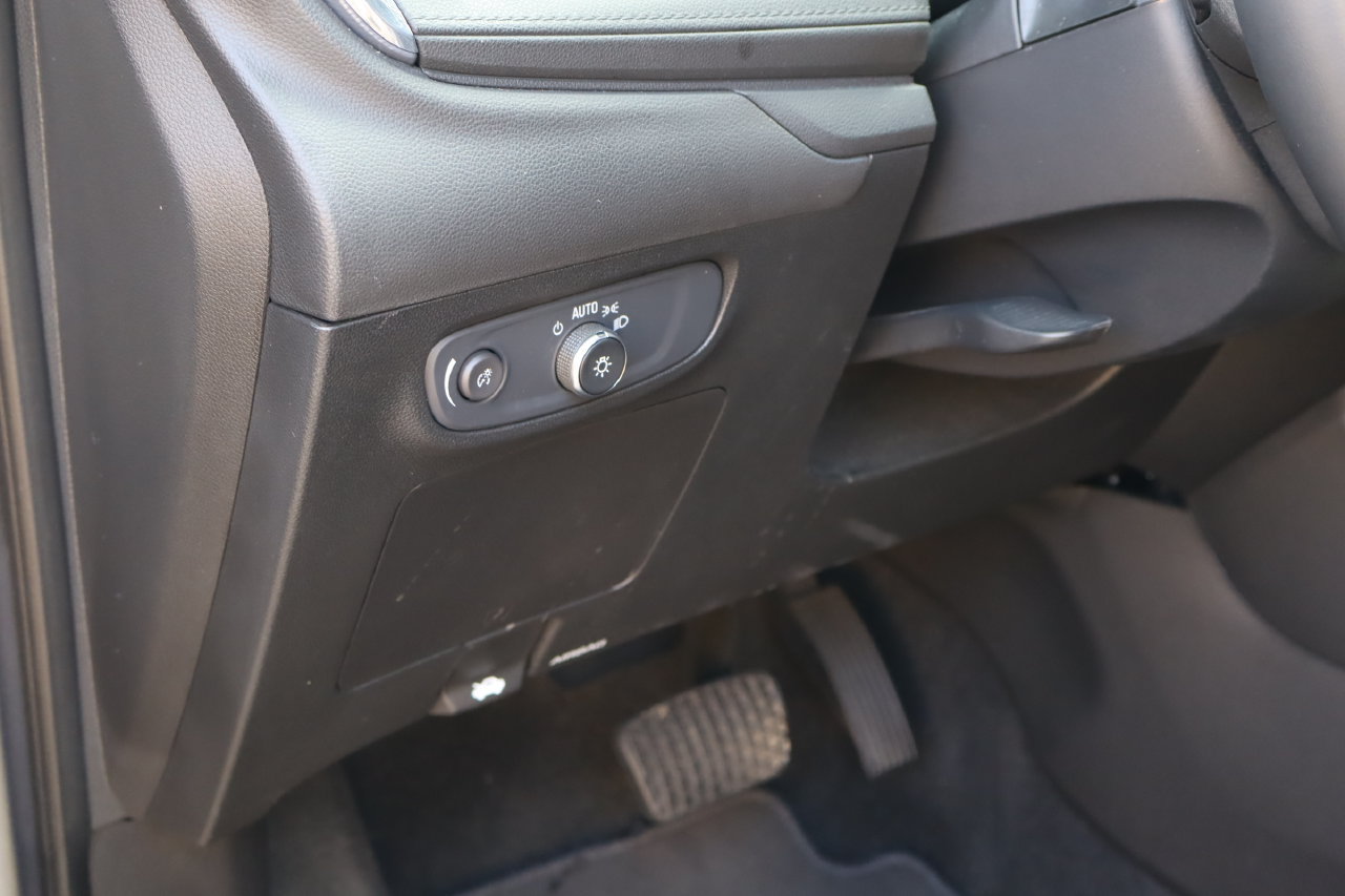 Used 2024 Buick Encore GX Sport Touring w/ Comfort Package FWD image 23