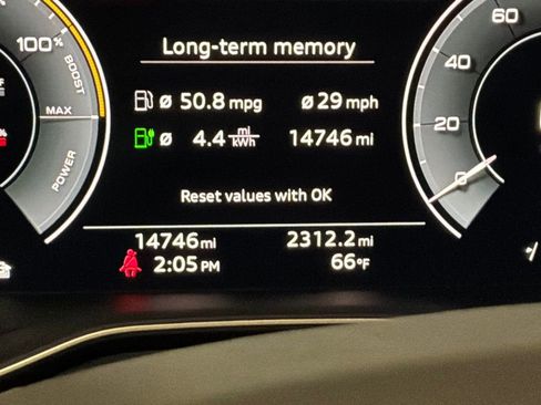 Used 2023 Audi Q5 e Premium w/ Convenience Package AWD/4WD image 14