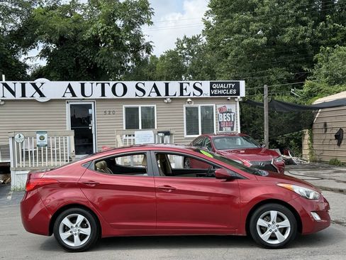 Used 2012 Hyundai Elantra GLS w/ Preferred Pkg 3 FWD image 5