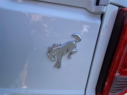 New 2025 Ford Bronco 4-Door image 28