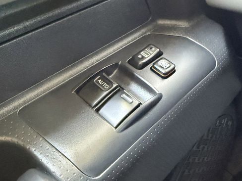 Used 2007 Toyota FJ Cruiser 4WD image 31