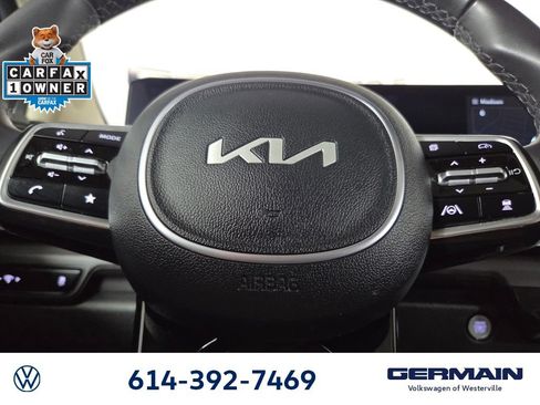 Used 2025 Kia Carnival SX FWD image 20