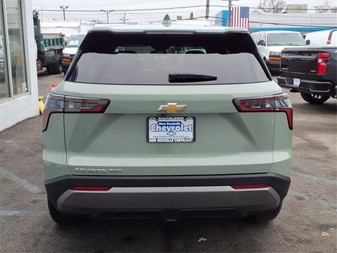 Used 2026 Chevrolet Equinox LT w/ Convenience Package II image 5