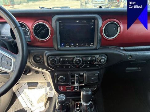 Used 2023 Jeep Gladiator Rubicon w/ Dual Top Group AWD/4WD image 13