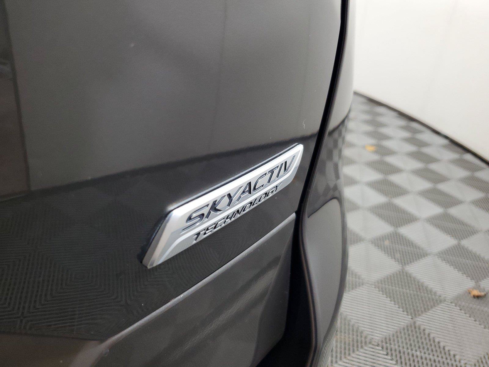 Used 2017 MAZDA CX-5 Touring w/ Preferred Equipment Package FWD image 7