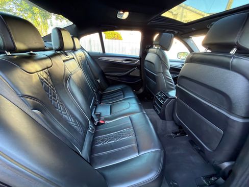 Used 2019 BMW M550i xDrive AWD/4WD image 27