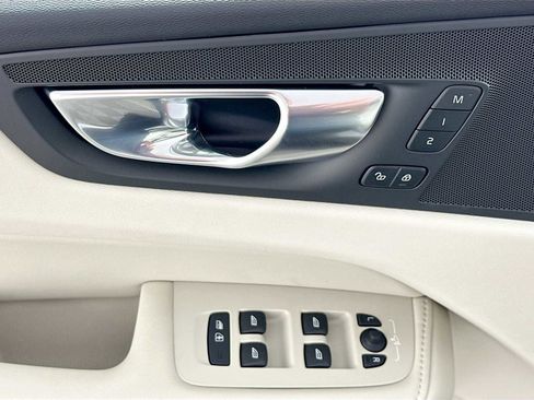 Certified 2025 Volvo XC60 T8 Plus w/ Protection Package Premier image 14