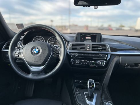 Used 2018 BMW 330i Sedan image 16
