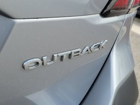 Used 2021 Subaru Outback Limited AWD/4WD image 7