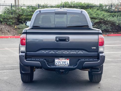 Certified 2023 Toyota Tacoma TRD Off-Road image 6