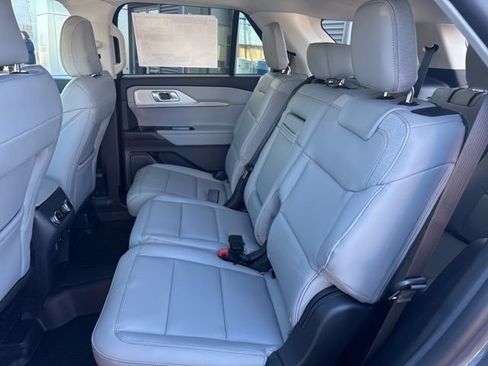 New 2026 Ford Explorer Active w/ Active Comfort Package AWD/4WD image 35