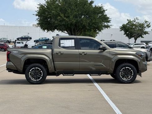 New 2026 Toyota Tacoma 4x4 Double Cab image 3
