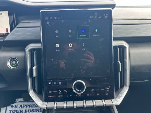 Used 2025 GMC Acadia Elevation AWD/4WD image 77