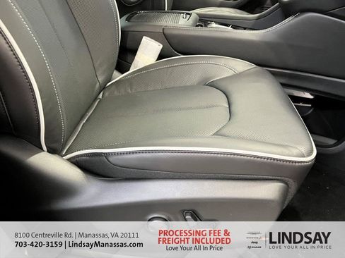 New 2026 Chrysler Pacifica Limited w/ S Appearance Package image 14