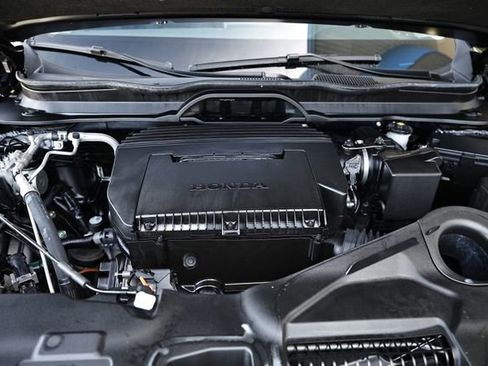 Certified 2025 Honda Pilot EX-L image 30