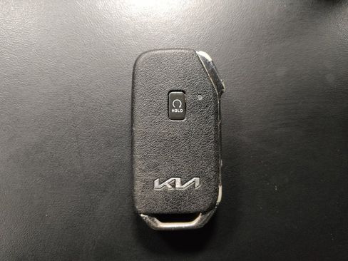 Used 2022 Kia Telluride EX w/ EX Premium Package image 32