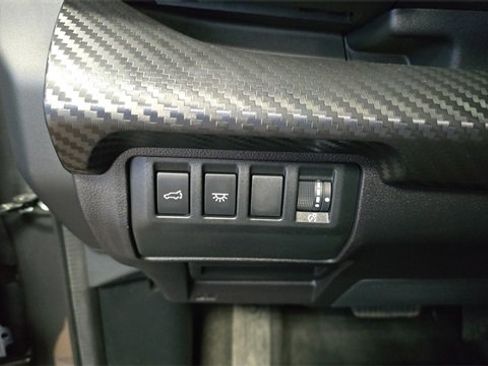 Used 2025 Subaru Ascent Premium image 28