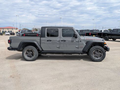 Used 2021 Jeep Gladiator Rubicon AWD/4WD image 2
