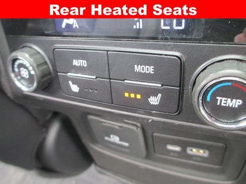 Used 2023 GMC Acadia AT4 w/ Technology Package AWD/4WD image 26