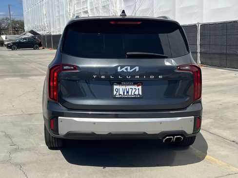 Used 2024 Kia Telluride S image 5