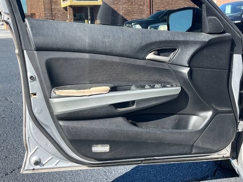 Used 2010 Honda Accord EX image 11