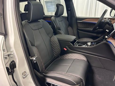 New 2026 Jeep Grand Cherokee L Summit AWD/4WD image 24