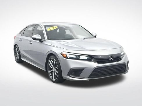 Used 2023 Honda Civic Touring image 3