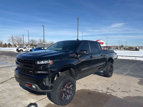 Used 2021 Chevrolet Silverado 1500 LT Trail Boss w/ Convenience Package II image 33