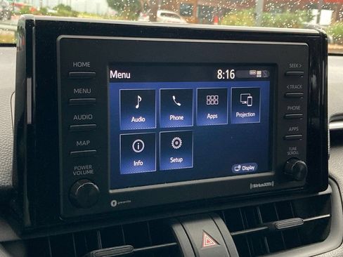Used 2022 Toyota RAV4 SE AWD/4WD image 22