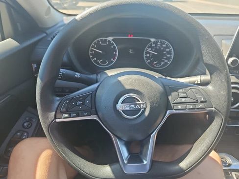 Used 2024 Nissan Sentra SV FWD image 15