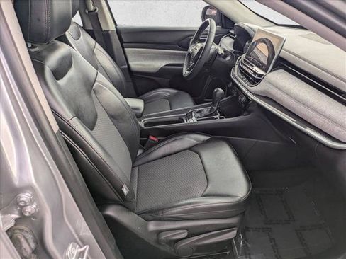 Used 2022 Jeep Compass Latitude FWD image 19