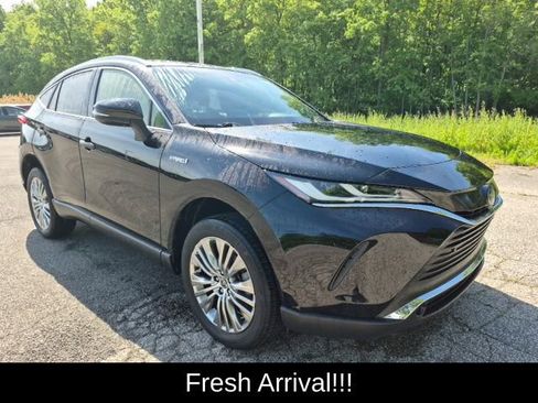 Used 2021 Toyota Venza XLE w/ Softex Package AWD/4WD image 4