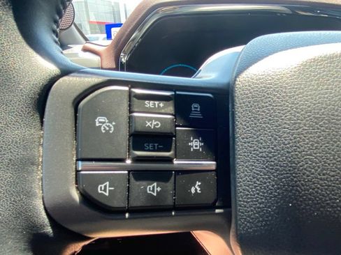 Used 2023 Ford F150 Lariat AWD/4WD image 26