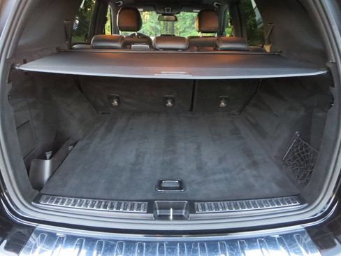 Used 2016 Mercedes-Benz GLE 350 GLE 350 4MATIC AWD 4dr SUV w/ Premium Package image 19