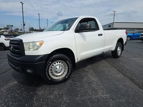 Used 2010 Toyota Tundra 4x4 Regular Cab Long Bed image 2