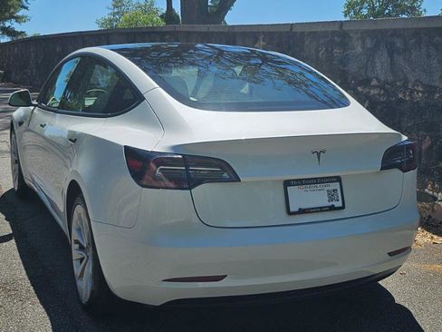 Used 2023 Tesla Model 3 Standard Range image 12