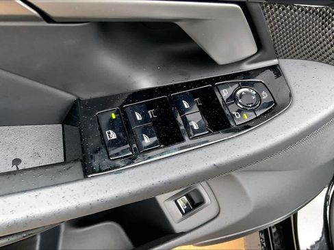 New 2026 BMW i5 M60 AWD/4WD image 18