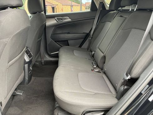 Used 2026 Kia Sportage LX FWD image 21