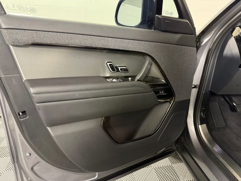 Used 2024 Land Rover Range Rover Sport SE AWD/4WD image 24