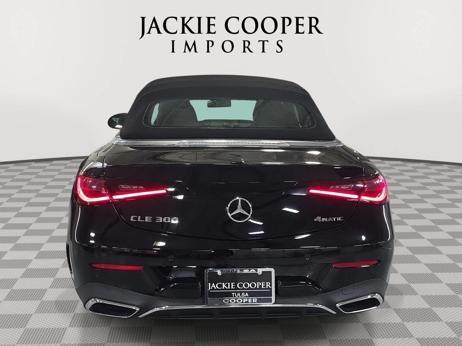 Used 2025 Mercedes-Benz CLE 300 4MATIC Cabriolet image 6